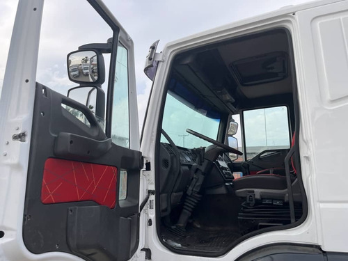 Imagen 8 de 15 de Iveco 740s42tz Stralis Chuto