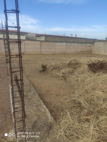 Imagen 6 de 9 de Se Vende Terreno Con Bienhechuria En, Anaco Ve02-518anz-arh