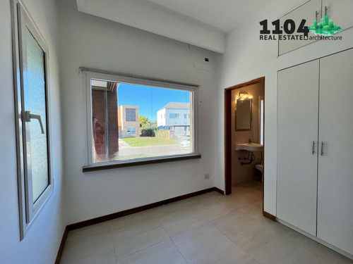 Imagen 17 de 30 de Casa En Venta - Los Eucaliptus - 305m2/784m2 5 Ambientes