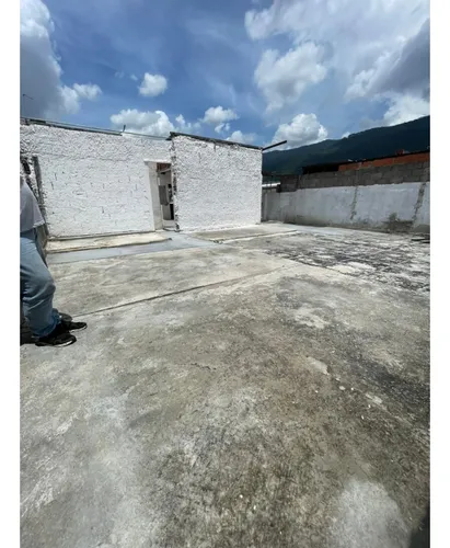 Venta De Galpón En Sarria (m.e)