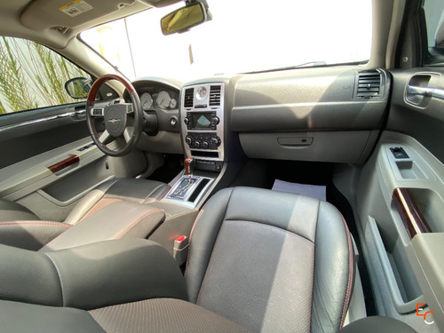 Chrysler 300C 5.7 Hemi 4p