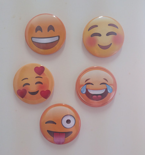 5 Imãs De Geladeira Emoticons(emoji) Tipo Bottons 5,5cm 