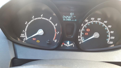 Ford Fiesta 1.6 Max One Ambiente Plus 98cv 2015