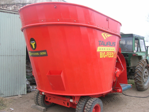 Mixer Vertical Taurus Maquinaria Agrícola Feedlot Tambo