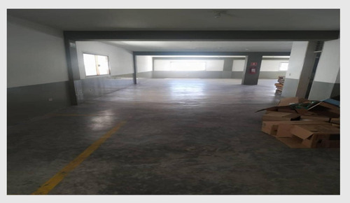 Imagen 10 de 11 de #1546 Galpon 1600m2 Urb. Miranda.