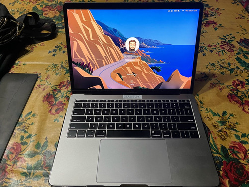 Macbook Pro A1708 (2017) Gris 13.3 ,i5  8gb De Ram 256gb Ssd