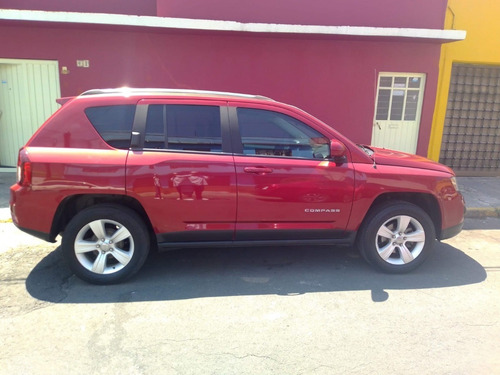 Imagen 9 de 14 de Jeep Compass Latitud 2014