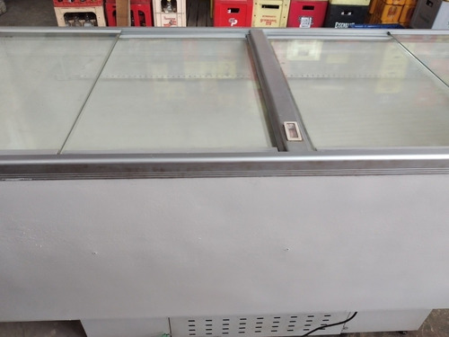 Imagem 2 de 5 de Vendo Ilha De Congelados 220w Dois Metros Ótimo Estado De Co