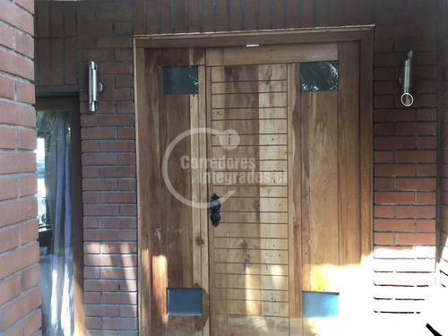 Casa En Venta De 5 Dorm. En Las Condes