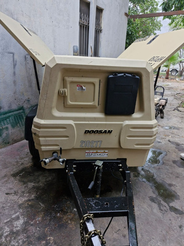 Compresor Nuematico Doosan 185 Pcm 2022 Seminuevo