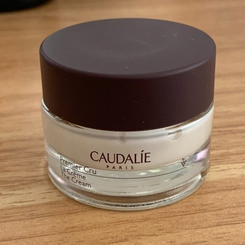 Minicrema antiedad con ácido hialurónico Premier Cru de Caudalie, tiempo de aplicación: día/noche, tipo mini, 15 g, normal