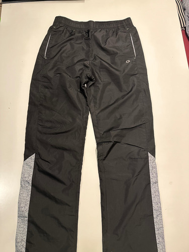 Pantalón Gap Fit De Niño. Talle Xxl (13 Años Aprox). (Usado)