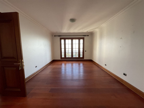 Departamento En Venta De 4 Dorm. Vitacura Raimundo Larrain