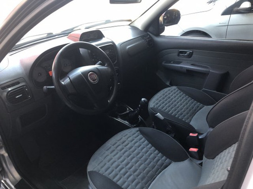 Fiat Strada Strada 1.8 MPI ADVENTURE CE 16V FLEX 2P MANUAL