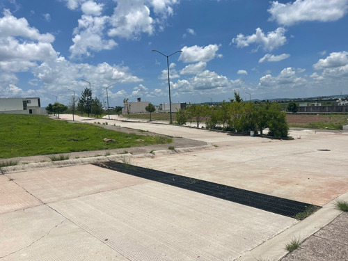 Terreno En Venta En Villas De Bernalejo, Irapuato, Gto.