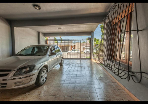 Venta Quinta 5 Ambientes Pileta, Jardin, Quincho Lote 10x48. Padua