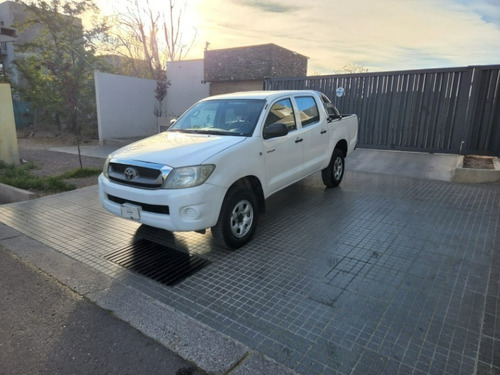 Imagen 2 de 17 de Toyota Hilux 2.5 C/d 4x4 Td Dx