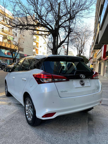 Imagen 7 de 25 de Toyota Yaris 2022 1.5 107cv Xls Cvt