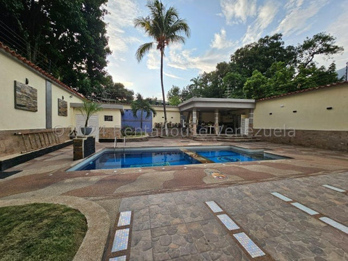 Casa Amoblada En El Limón Maracay 24-25071 Dc
