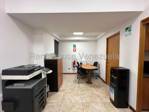 Oficina En Alquiler En Los Palos Grandes 25-22767 Yf