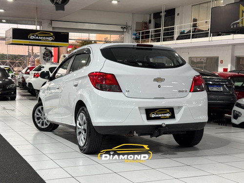 Chevrolet Onix 1.4 Lt 5p