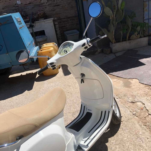 Piaggio Vespa Lx