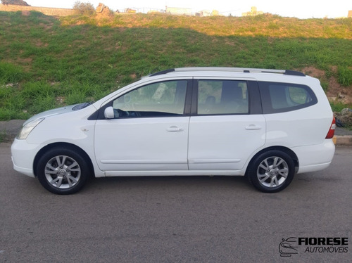 Imagem 8 de 10 de Grand Livina 7 Lugares