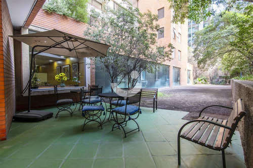 Departamento En Venta De 1 Dorm. En Las Condes