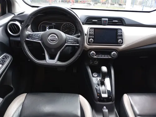 Nissan Versa 1.6 Advance