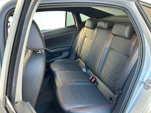 Volkswagen Virtus Virtus 1.0 200 TSI HIGHLINE AUTOMÁTICO