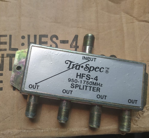 Splitter 1 Entrada 4 Salidas / Tru-spec Hfs-4 / 950-1750mhz