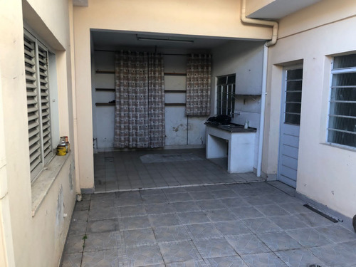 Excelente Casa Com Edícula De Dois Andares Nos Fundos