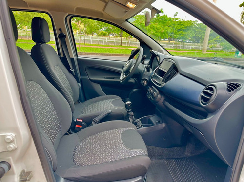 Fiat Uno 1.0 FIRE ATTRACTIVE