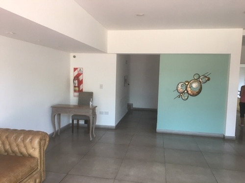 Imagen 4 de 13 de Venta Departamento 2 Ambientes Amplios Ituzaingo Sur