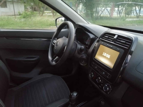 Imagen 14 de 15 de Renault Kwid 2019 5p Iconic L3/1.0 Man