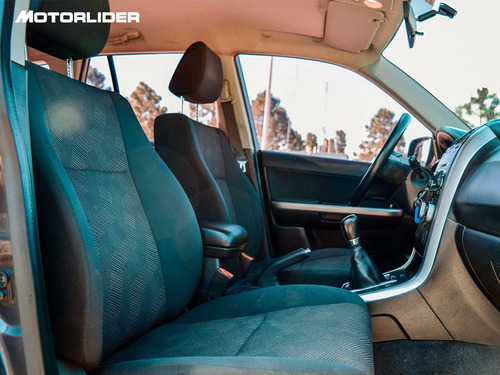Imagen 10 de 25 de Suzuki Grand Vitara Jlx 2.0 Extra Full| Permuta / Financia