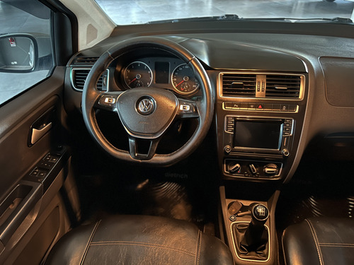 Volkswagen Suran 1.6 Highline Msi 110cv