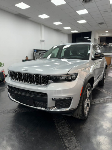 Jeep Grand Cherokee 3.6 Limited 286hp Techo + Llantas 18