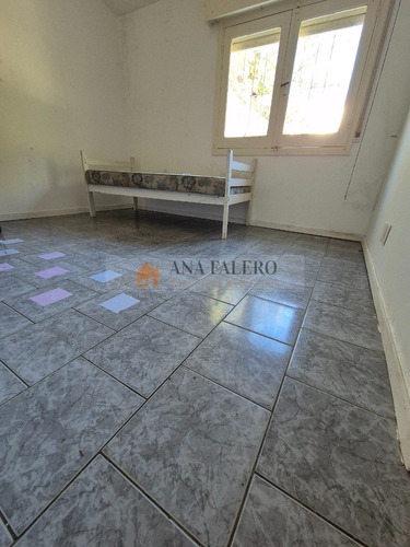 Chalet Colonial En Venta Centro De Atlántida