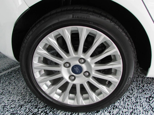 Ford New Fiesta Hatch 1.6l Titanium