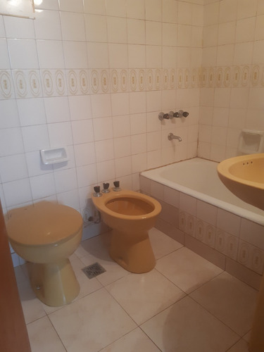 Imagen 9 de 9 de 2 Ambientes En Caseros Centro