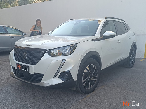 Peugeot 2008 Puretech Gat 8