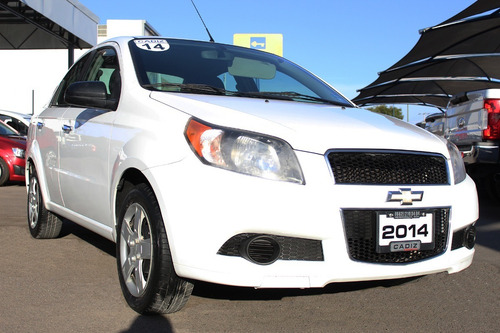 Imagen 1 de 13 de Chevrolet Aveo 2014