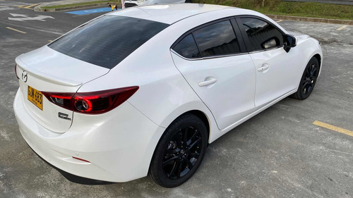 Imagen 4 de 11 de Mazda 3 2020 2.0 Touring