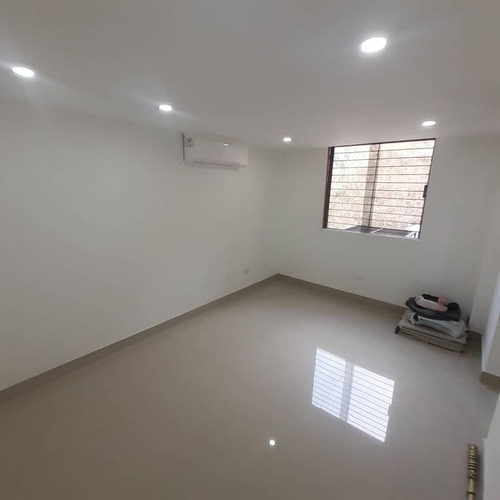 Imagen 6 de 9 de Apartamento En Venta En Los Naranjos Humboldt