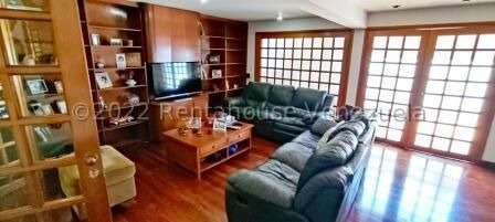 Imagen 4 de 21 de Casa En Venta 22-20489 En Cumbres De Curumo Wp 04120104330