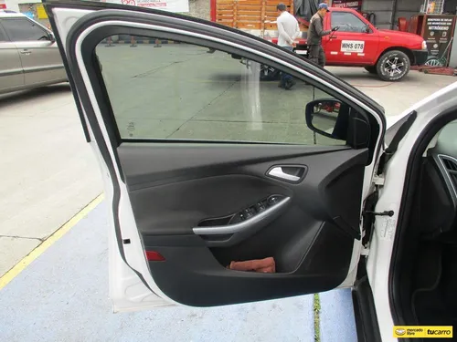 Ford Focus Titanium 2000cc At Aa