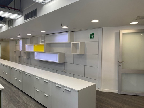 Imagen 2 de 30 de Oficina En Venta En Cc Macaracuay Plaza Remodelada Con Vista Al Avila