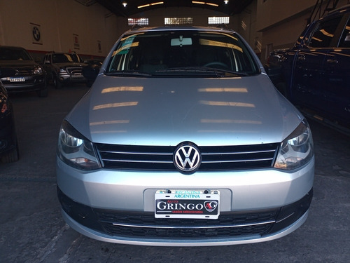 Volkswagen Suran 1.6 Trendline 11b 2012