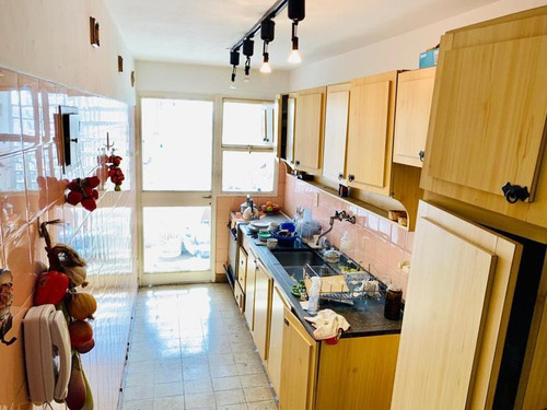 Venta: 2 Dormitorios C/ Dependencia Cocina Con Comedor Diario Torre Muy Luminoso